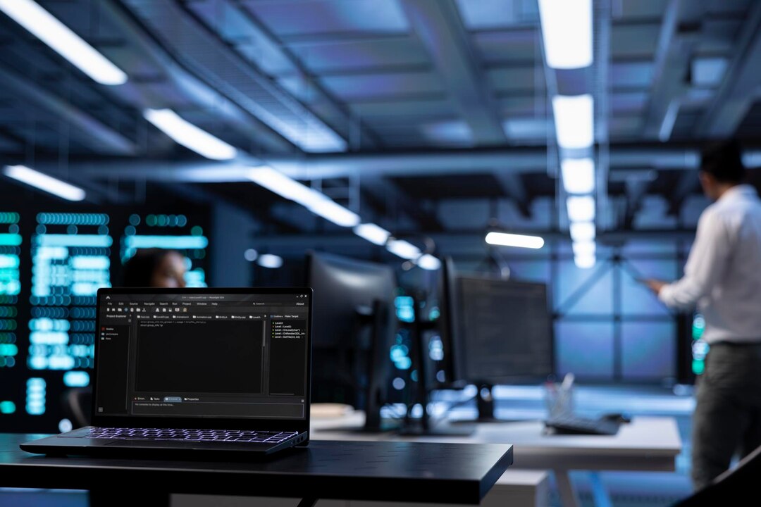 close-up-shot-device-data-center_482257-110744